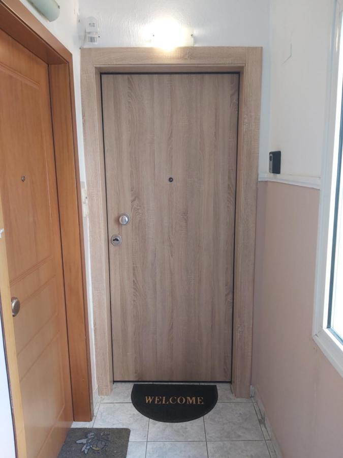 Lux Apartment Downtown Серрес Екстер'єр фото